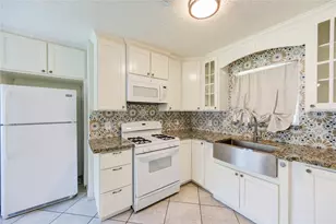 5317 Crestmont St, Baytown, TX 77521 - Photo 14