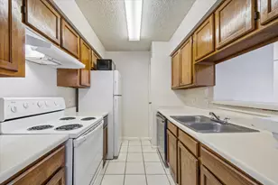 10101 S Gessner Rd, Houston, TX 77071 - Photo 4