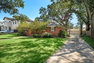 3115 Glen Haven Boulevard, Houston, TX 77025 - Photo 2