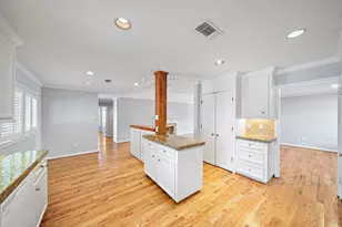 3115 Glen Haven Blvd, Houston, TX 77025 - Photo 6