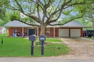 9501 Gene St, Needville, TX 77461 - Photo 4