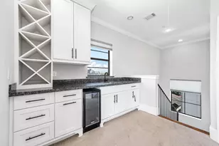 5733 Winsome Ln, Houston, TX 77057 - Photo 12