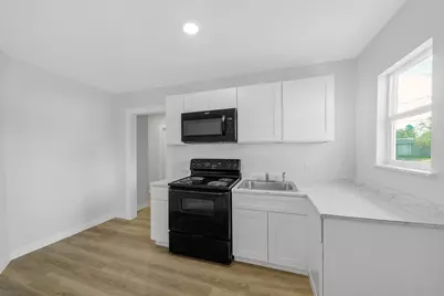 1753 W 6th St Street, Freeport, TX 77541 - Photo 8