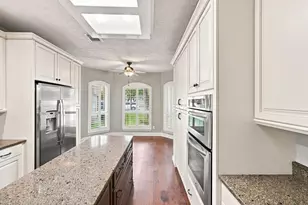 7935 S Wellington Ct, Houston, TX 77055 - Photo 18