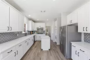 2875 Match Point Ln, Friendswood, TX 77546 - Photo 16