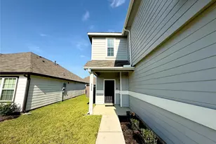 5426 James Michael Dr, Rosharon, TX 77583 - Photo 2