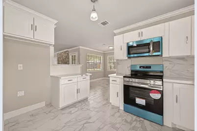 1102 Belaya Lane, Houston, TX 77090 - Photo 10