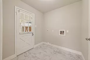 1102 Belaya Ln, Houston, TX 77090 - Photo 16