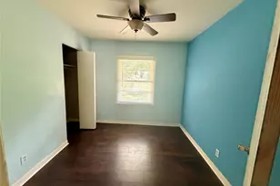 902 E Stone St, Brenham, TX 77833 - Photo 8