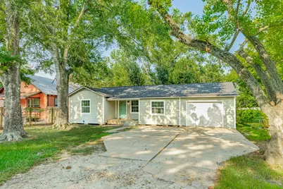 840 S Morgan Street, Angleton, TX 77515 - Photo 2