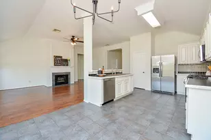 3815 Summerfield Dr, Pearland, TX 77584 - Photo 12