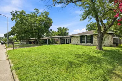 6418 Silver Chalice Drive, Houston, TX 77088 - Photo 4