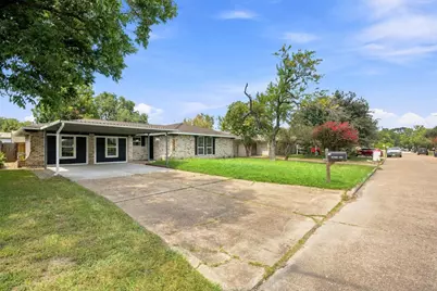 6418 Silver Chalice Drive, Houston, TX 77088 - Photo 2