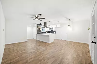 6418 Silver Chalice Drive, Houston, TX 77088 - Photo 14