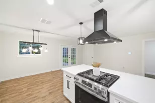 6418 Silver Chalice Dr, Houston, TX 77088 - Photo 20