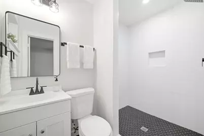 6418 Silver Chalice Drive, Houston, TX 77088 - Photo 26