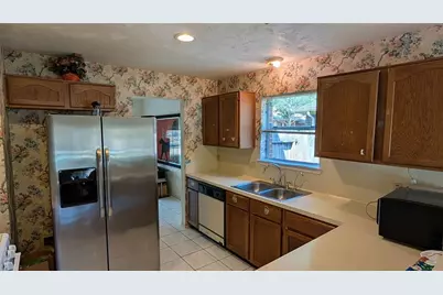 8511 Lone Maple Drive, Houston, TX 77083 - Photo 8