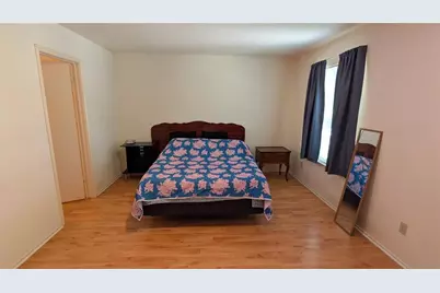 8511 Lone Maple Drive, Houston, TX 77083 - Photo 14