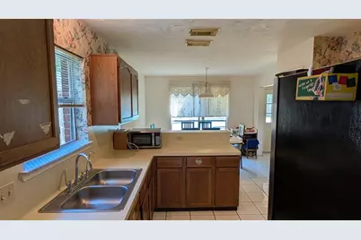 8511 Lone Maple Drive, Houston, TX 77083 - Photo 10