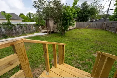 220 Armstrong Street, Houston, TX 77029 - Photo 22