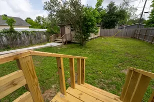 220 Armstrong St, Houston, TX 77029 - Photo 22