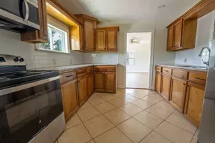 220 Armstrong St, Houston, TX 77029 - Photo 6