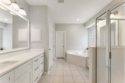 6643 Knollbridge Lane, Spring, TX 77379 - Photo 18
