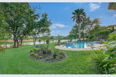 314 Bridge Crest Boulevard, Houston, TX 77082 - Photo 26