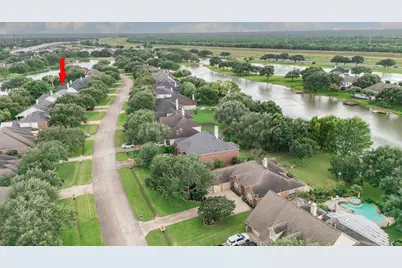 314 Bridge Crest Boulevard, Houston, TX 77082 - Photo 2