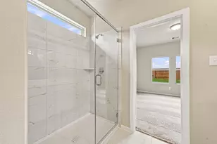 6723 Pebble Blf Ct, Cove, TX 77523 - Photo 18