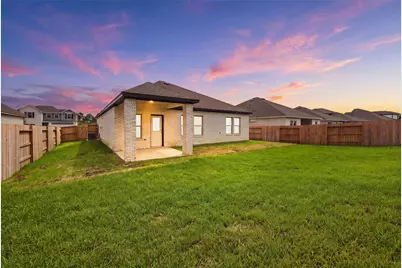 6723 Pebble Bluff Court, Cove, TX 77523 - Photo 20