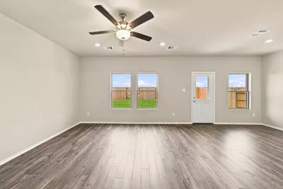 6723 Pebble Bluff Court, Cove, TX 77523 - Photo 10