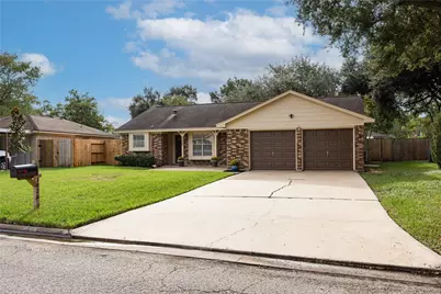 3926 Marilyn Street, Rosenberg, TX 77471 - Photo 2