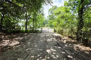 126 Antelope Dr, Crosby, TX 77532 - Photo 8