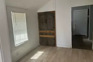 634 E Bernard St, West Columbia, TX 77486 - Photo 4