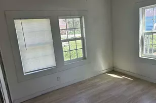 634 E Bernard St, West Columbia, TX 77486 - Photo 6