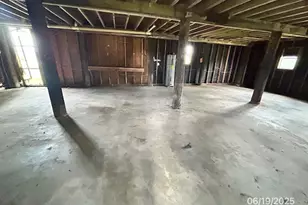 501 S 15th St, Seadrift, TX 77983 - Photo 12