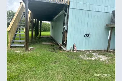 501 S 15th Street, Seadrift, TX 77983 - Photo 4