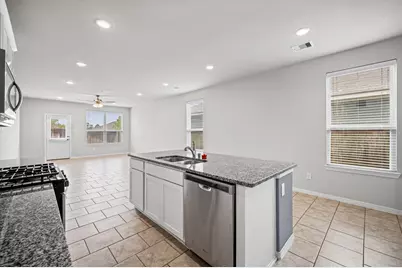 25727 Boxwood Hedge Ln, Tomball, TX 77375 - Photo 6