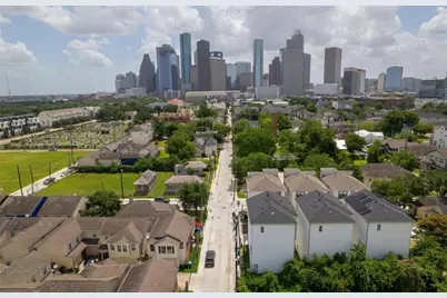 1510 Robin Street #A, Houston, TX 77019 - Photo 1