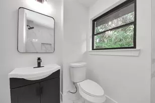 602 Gammon Dr, Houston, TX 77022 - Photo 38