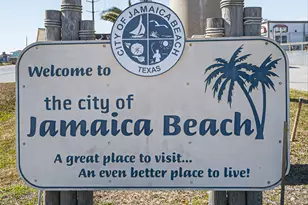 16502 Jamaica Inn Rd, Jamaica Beach, TX 77554 - Photo 2