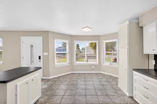 16502 Jamaica Inn Rd, Jamaica Beach, TX 77554 - Photo 10