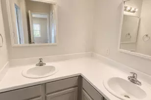 1401 Ball St, Galveston, TX 77550 - Photo 4