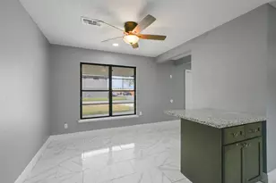 1913 Scarborough Ln, Pasadena, TX 77502 - Photo 10