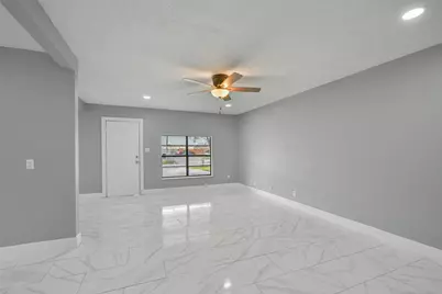 1913 Scarborough Lane, Pasadena, TX 77502 - Photo 4