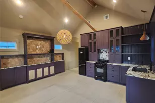 1220 32nd St, Galveston, TX 77550 - Photo 38