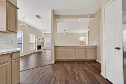 9111 Winkbow Drive, Houston, TX 77040 - Photo 16