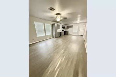 114 E Wilkins Street, League City, TX 77573 - Photo 6