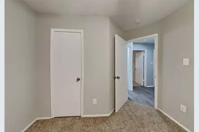 26 Pinewood Forest Court, The Woodlands, TX 77381 - Photo 14